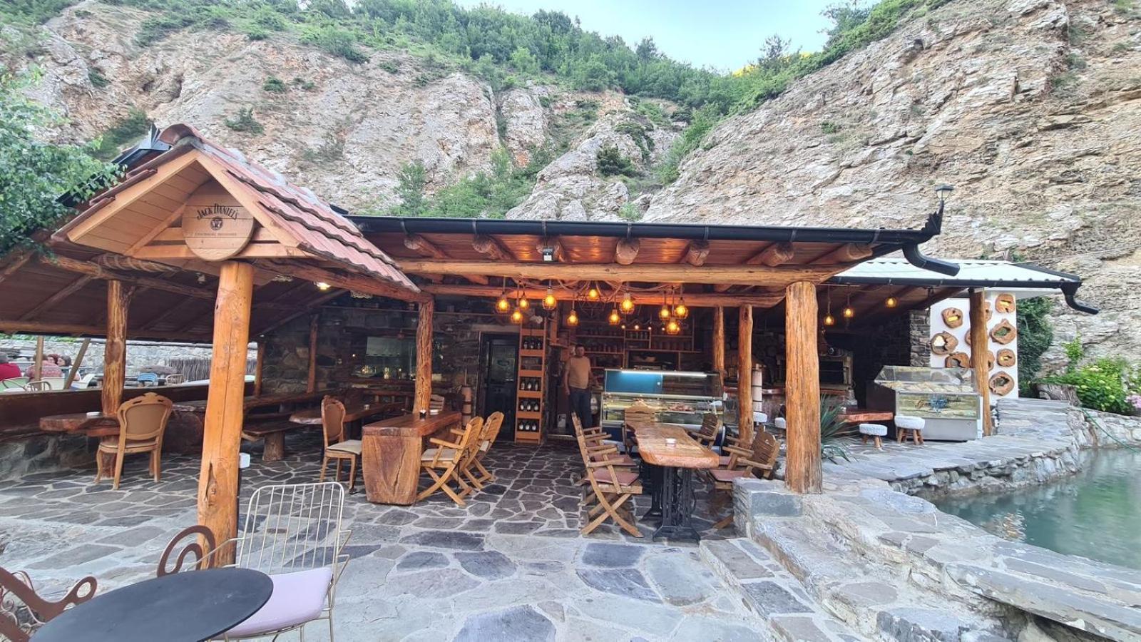 Dibra Park Agrotourism Hotel Peshkopi Exterior photo